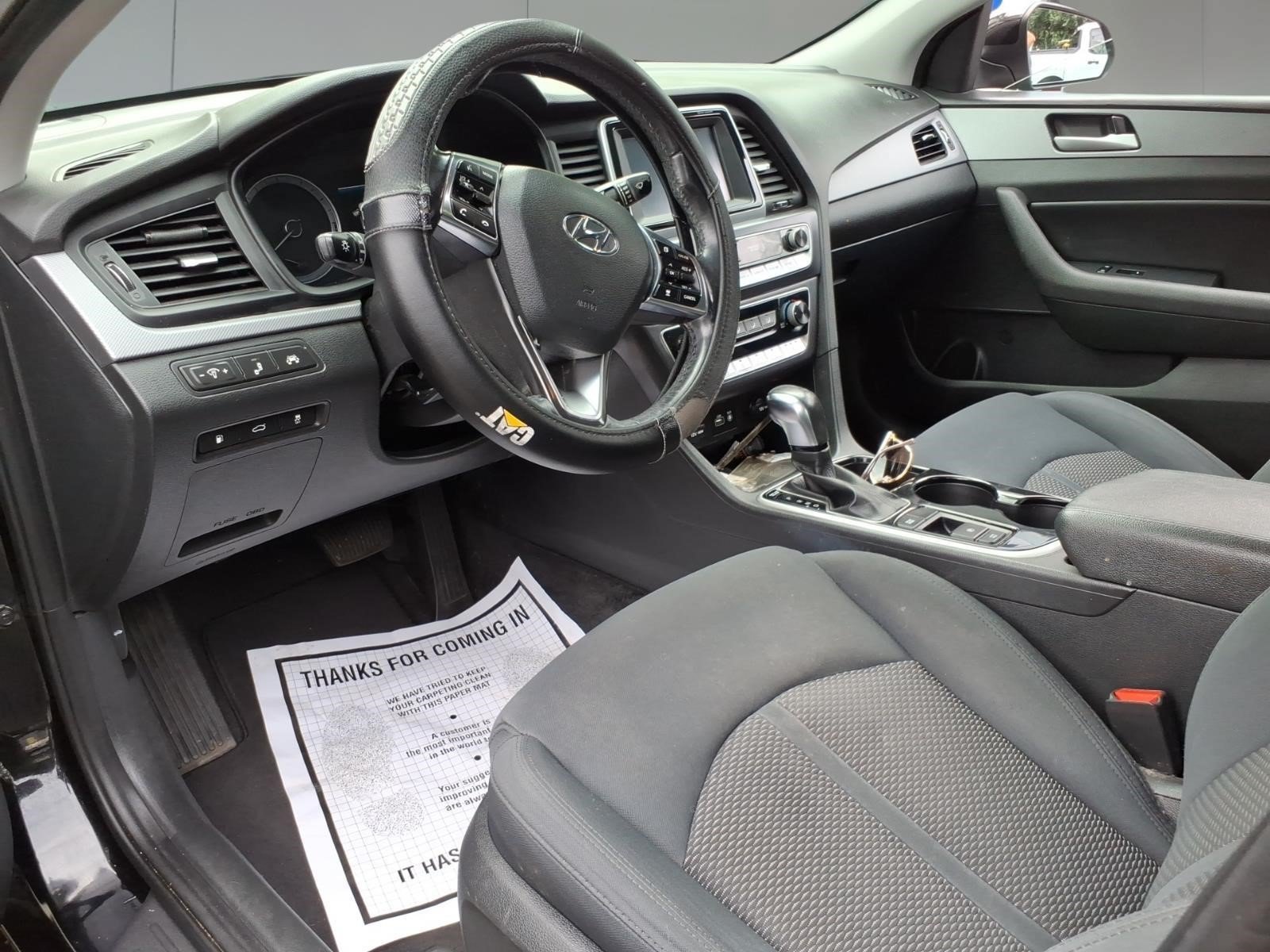 Used 2018 Hyundai Sonata SEL w/ Tech Package 02 FWD image 8