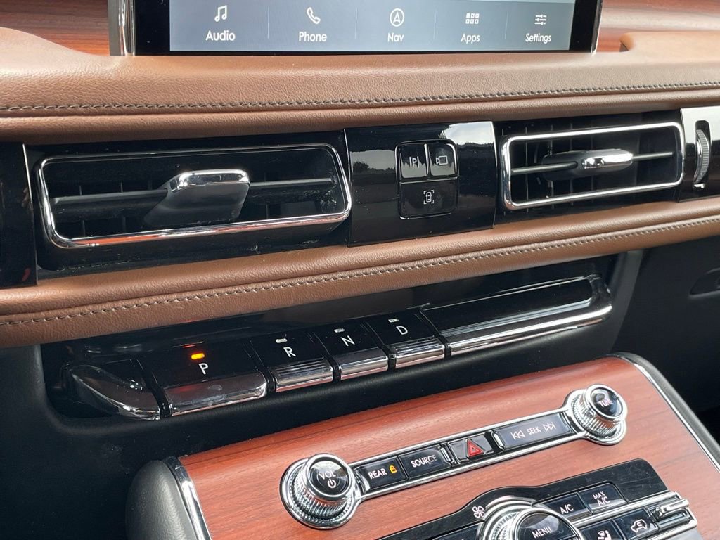 Used 2023 Lincoln Aviator Reserve image 19