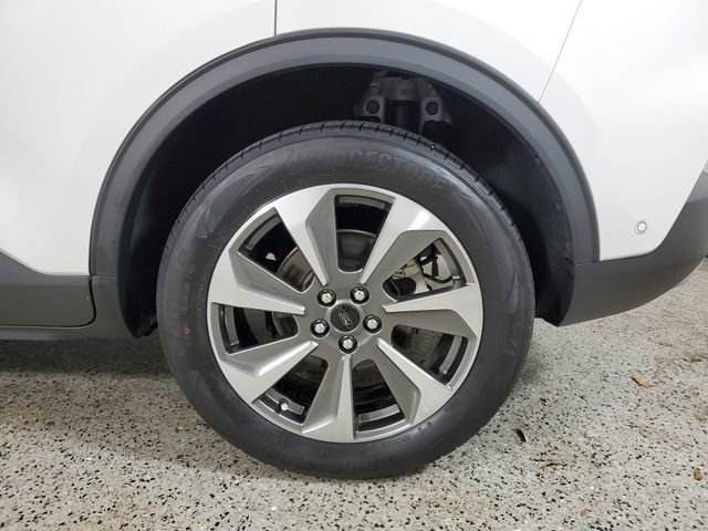 Used 2023 Ford Escape Platinum w/ Premium Technology Package image 10