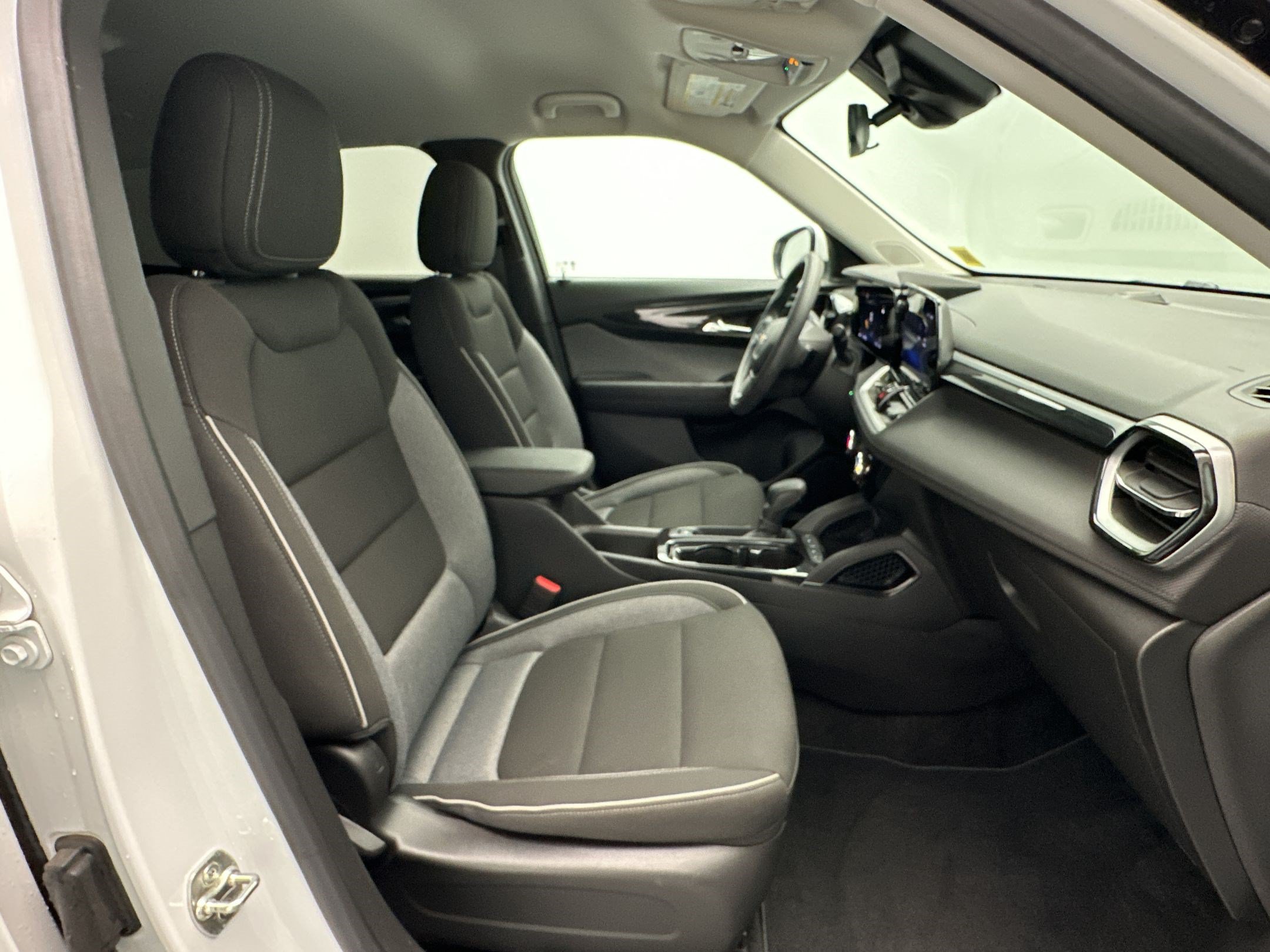 Certified 2024 Chevrolet TrailBlazer LT AWD/4WD image 24