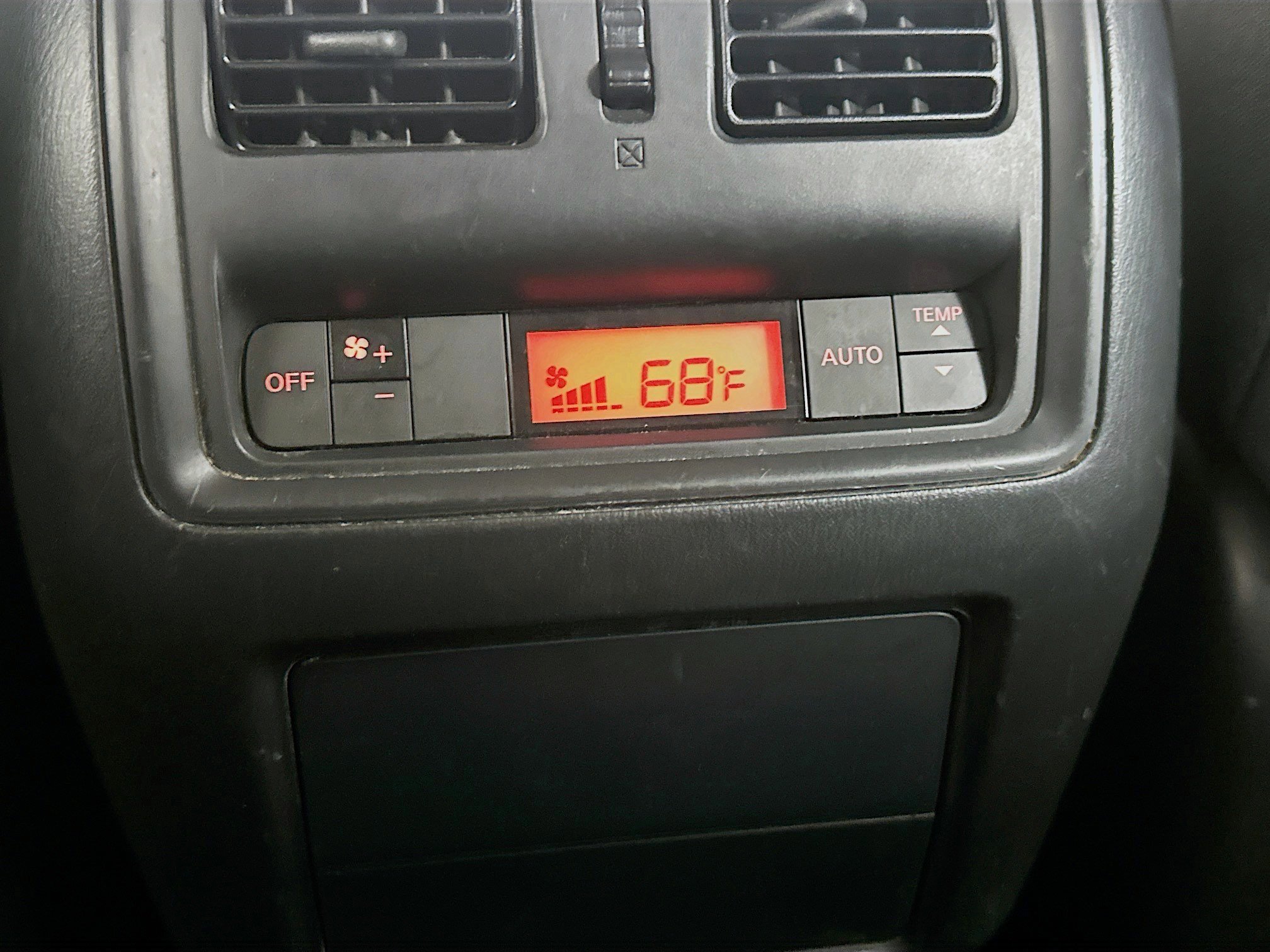 Used 2017 Nissan Pathfinder SV image 26