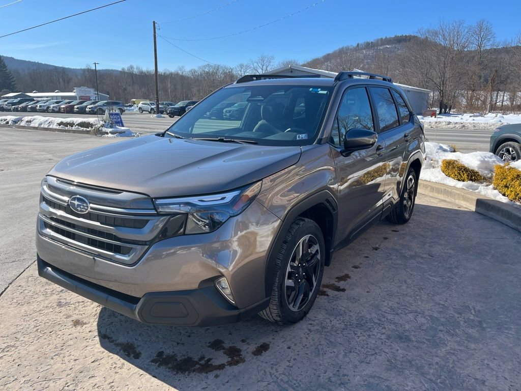 Used 2025 Subaru Forester Premium w/ Protection Package (1PH)