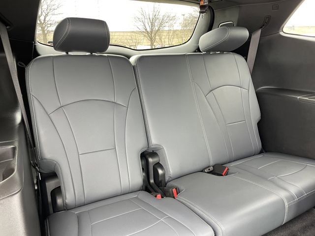 Used 2024 Buick Enclave Premium image 29