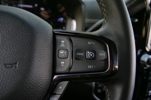 Used 2023 RAM 3500 Limited image 23