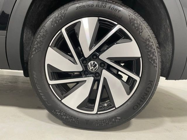 Used 2025 Volkswagen Atlas SE image 11