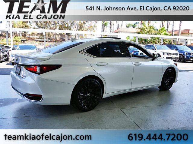 Used 2024 Lexus ES 300h Ultra Luxury w/ Accessory Package (Z2) FWD image 10