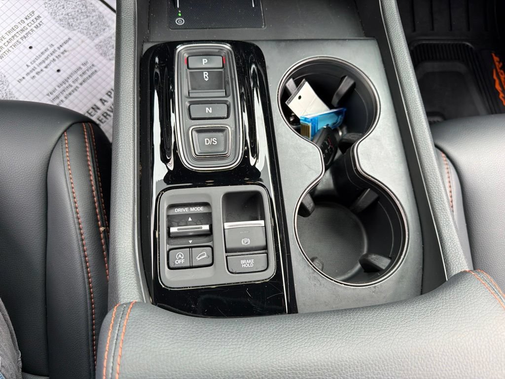 Used 2025 Honda Pilot TrailSport image 38