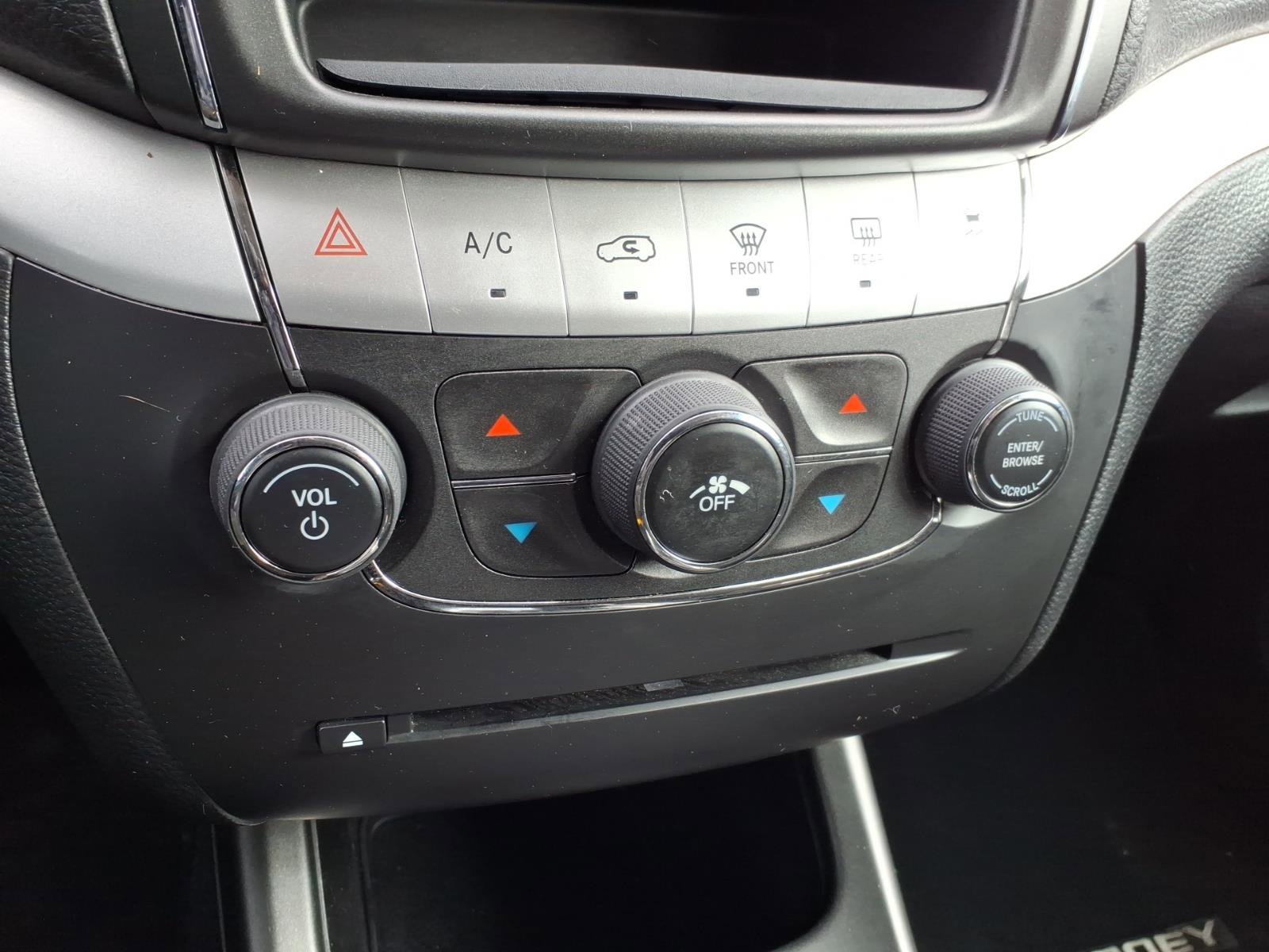 Used 2017 Dodge Journey SE FWD image 22