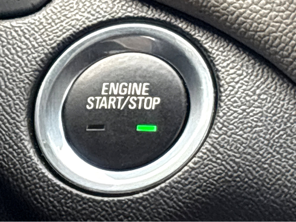 Used 2022 Chevrolet Equinox LS w/ LS Convenience Package image 4