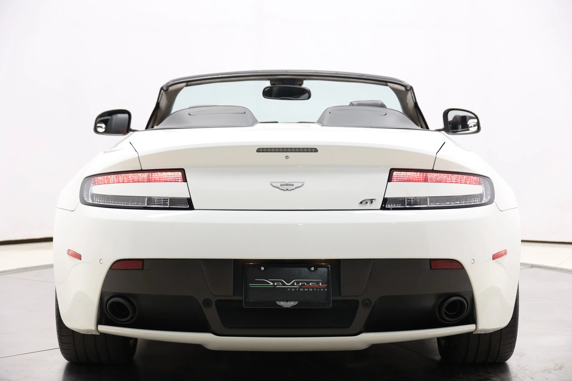 Used 2016 Aston Martin V8 Vantage GT RWD image 47