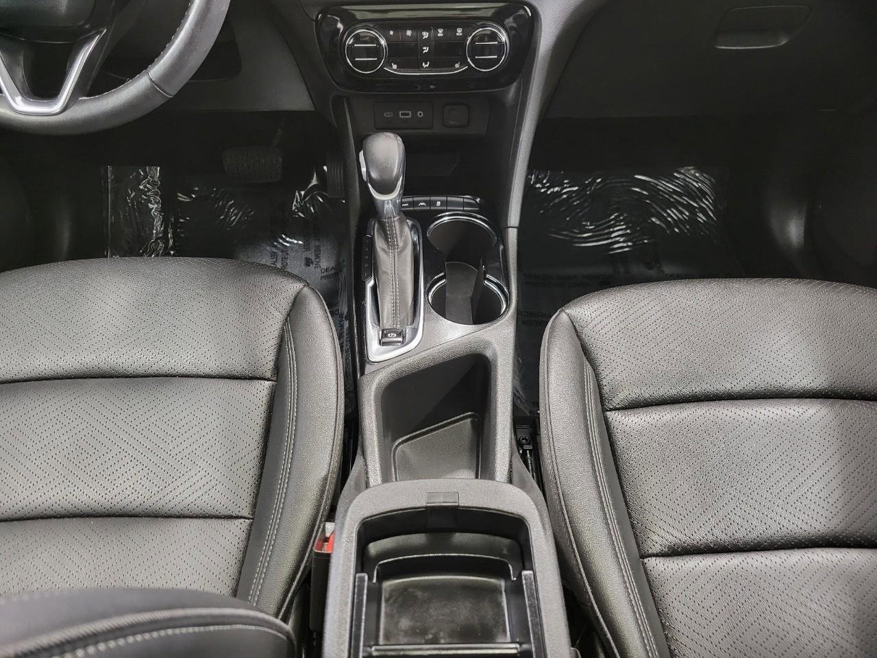 Used 2023 Buick Encore GX Essence w/ Experience Buick Package AWD/4WD image 17
