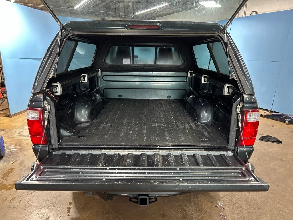 Used 2004 Ford Ranger XLT AWD/4WD image 11