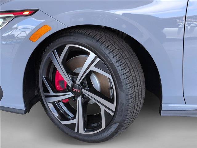 New 2026 Volkswagen Golf SE FWD image 8
