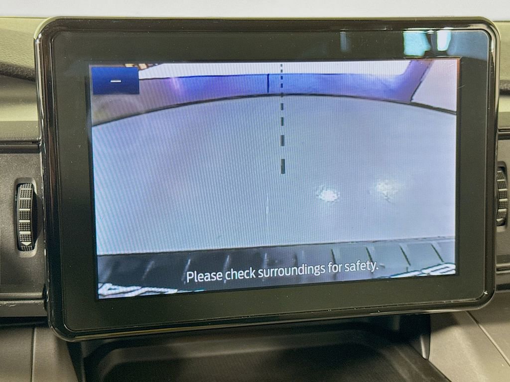 Used 2024 Ford Explorer XLT AWD/4WD image 39