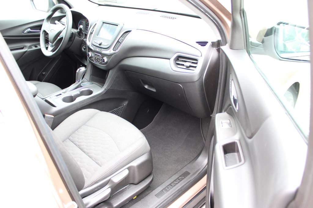 Used 2018 Chevrolet Equinox LT FWD image 41