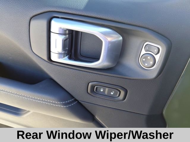 Used 2023 Jeep Wrangler Unlimited Sahara w/ Cold Weather Group image 15