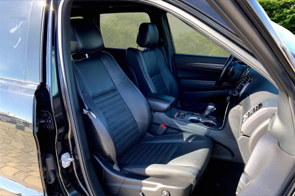 Used 2020 Jeep Grand Cherokee Limited X image 27