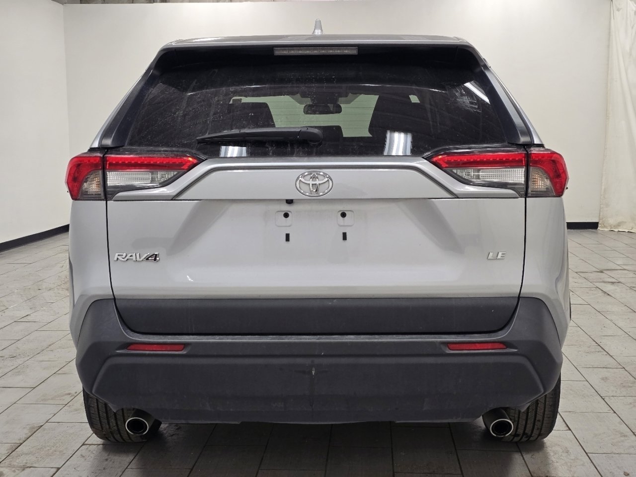 Used 2024 Toyota RAV4 LE image 13