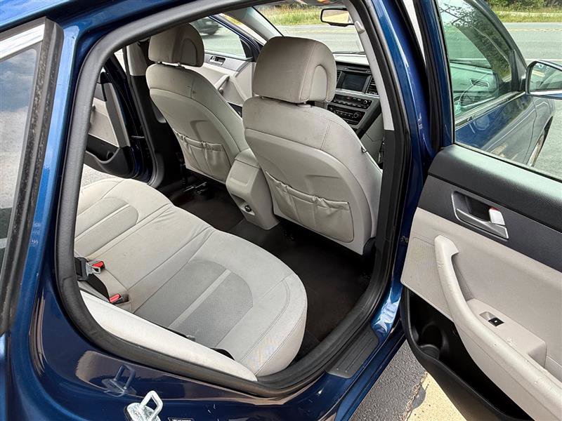 Used 2017 Hyundai Sonata SE image 15