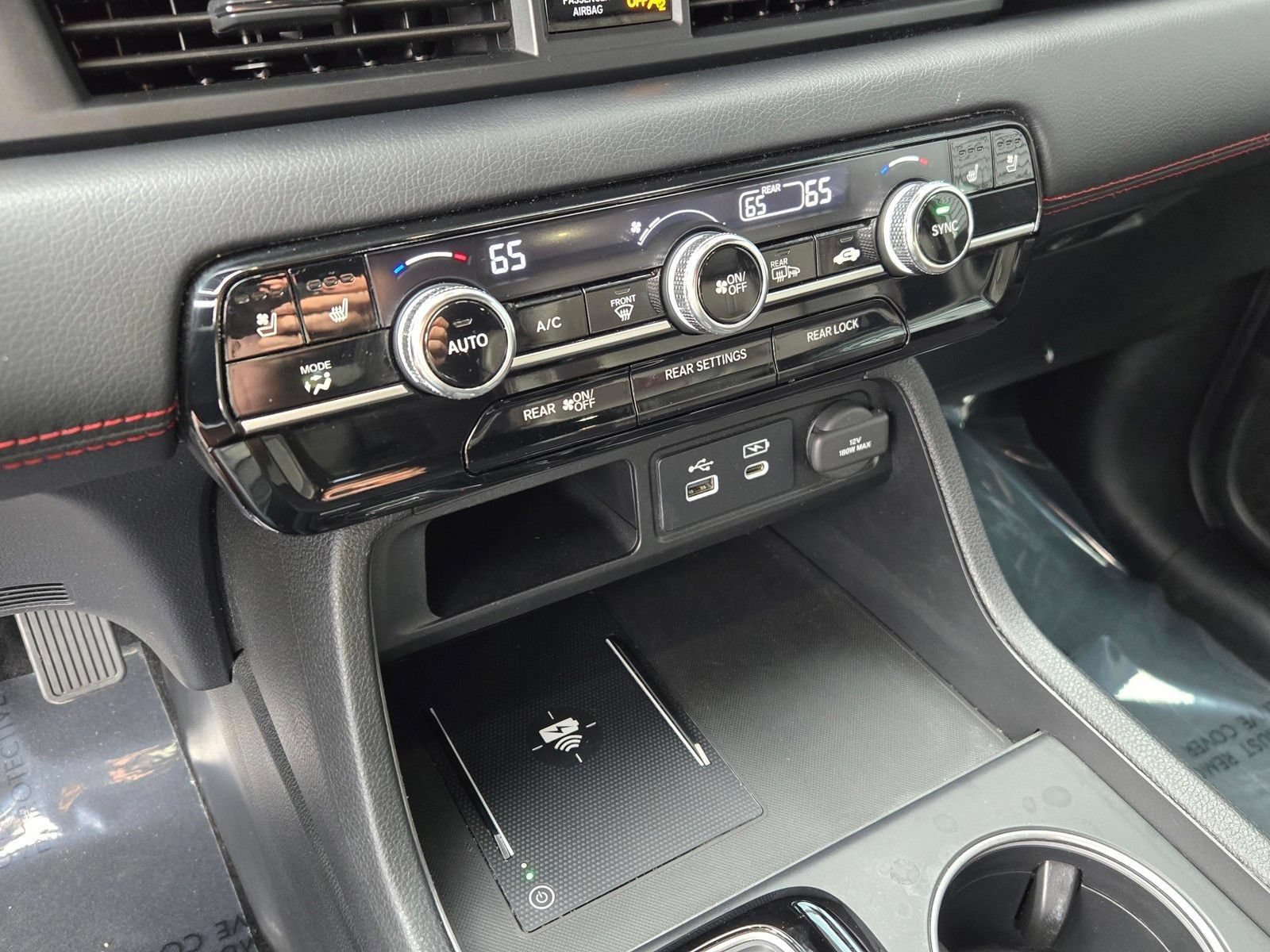 Used 2025 Honda Pilot Black Edition image 23