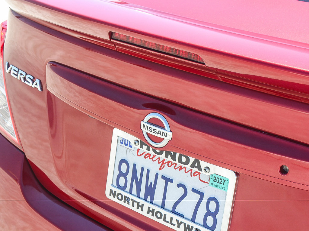 Used 2019 Nissan Versa S Plus FWD image 8