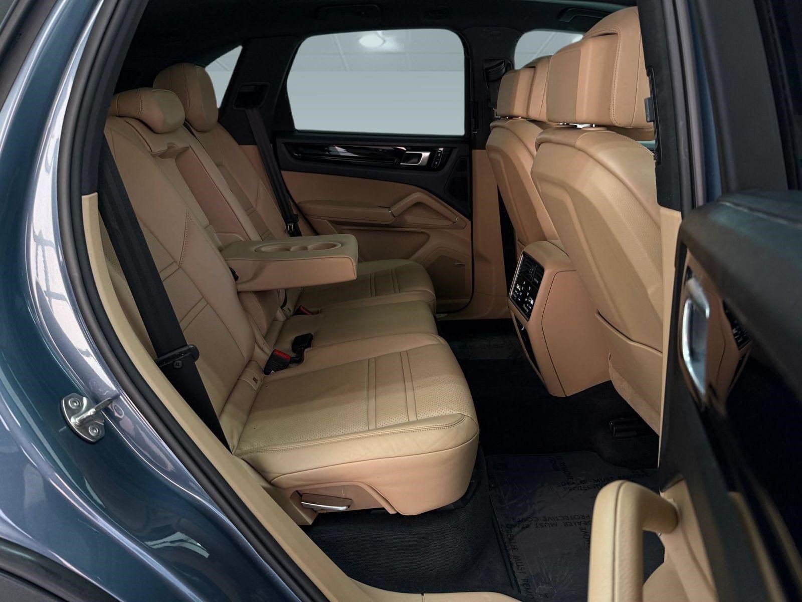 Used 2019 Porsche Cayenne S AWD/4WD image 25