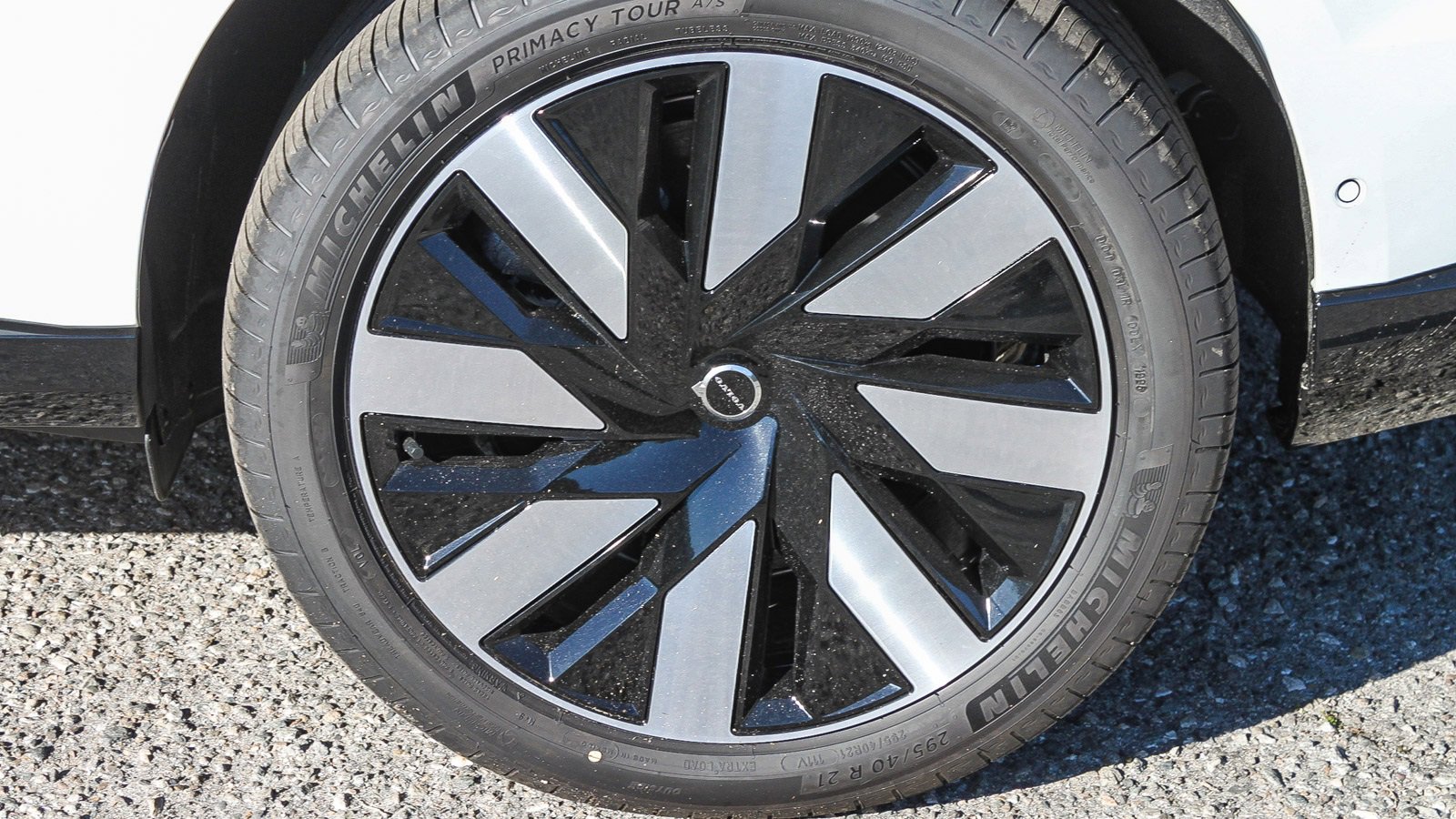 New 2025 Volvo EX90 Plus w/ Protection Package Premier image 11