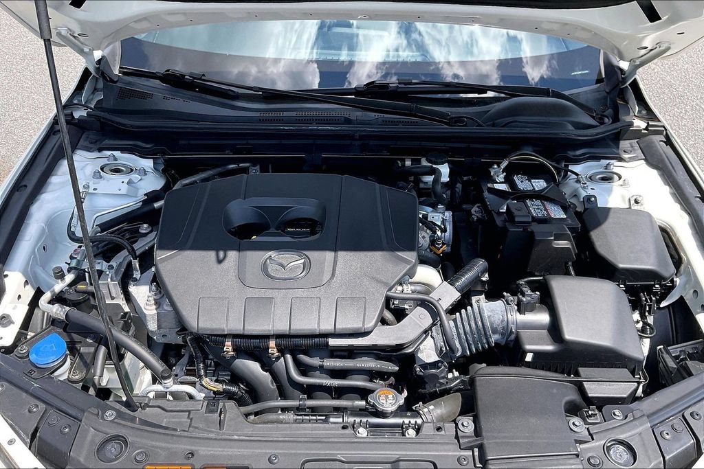 Used 2023 MAZDA MAZDA3 s FWD image 10