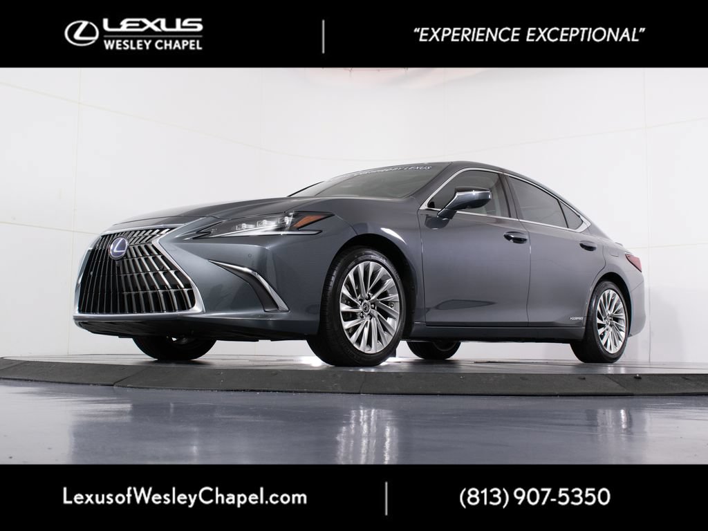 Certified 2022 Lexus ES 300h Ultra Luxury w/ Accessory Package 2 FWD image 8