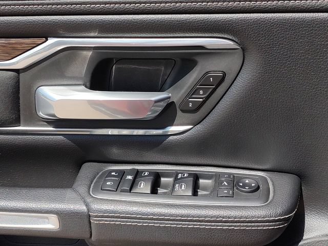 Used 2019 RAM 1500 Laramie AWD/4WD image 27