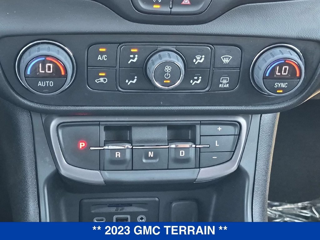 Used 2023 GMC Terrain AT4 AWD/4WD image 25