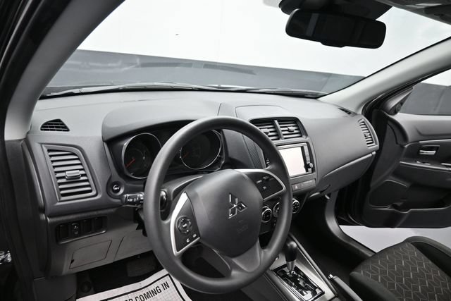 Used 2025 Mitsubishi Outlander Sport ES AWD/4WD image 13
