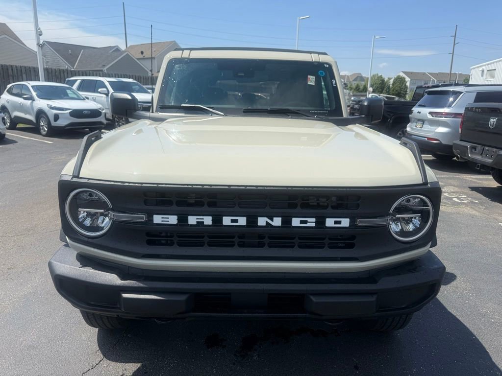New 2025 Ford Bronco 4-Door AWD/4WD image 8