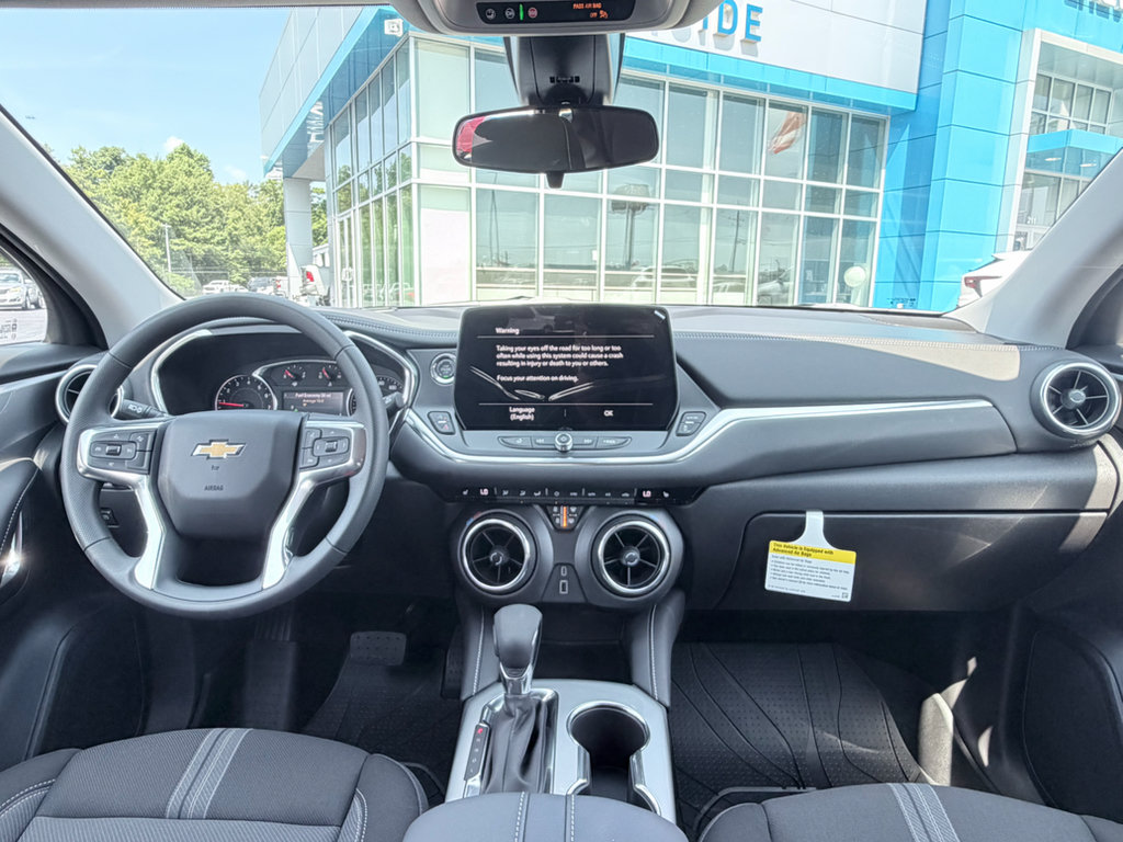 New 2026 Chevrolet Blazer LT w/ Midnight/Sport Edition FWD image 10