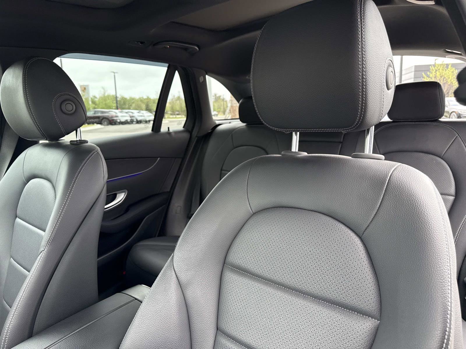 Used 2022 Mercedes-Benz GLC 300 4MATIC image 23