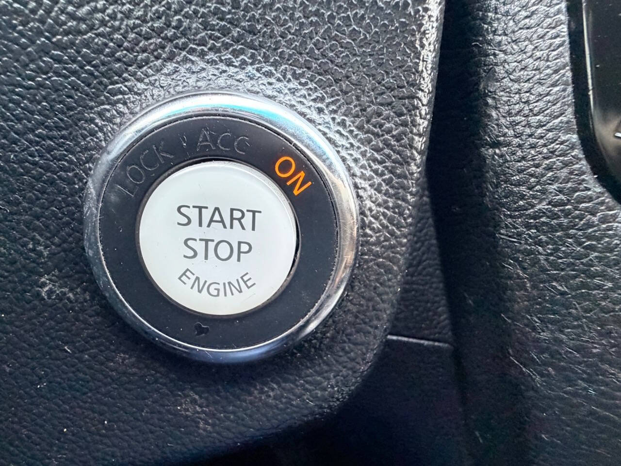 Used 2011 INFINITI G37 x Coupe w/ Premium Pkg AWD/4WD image 12