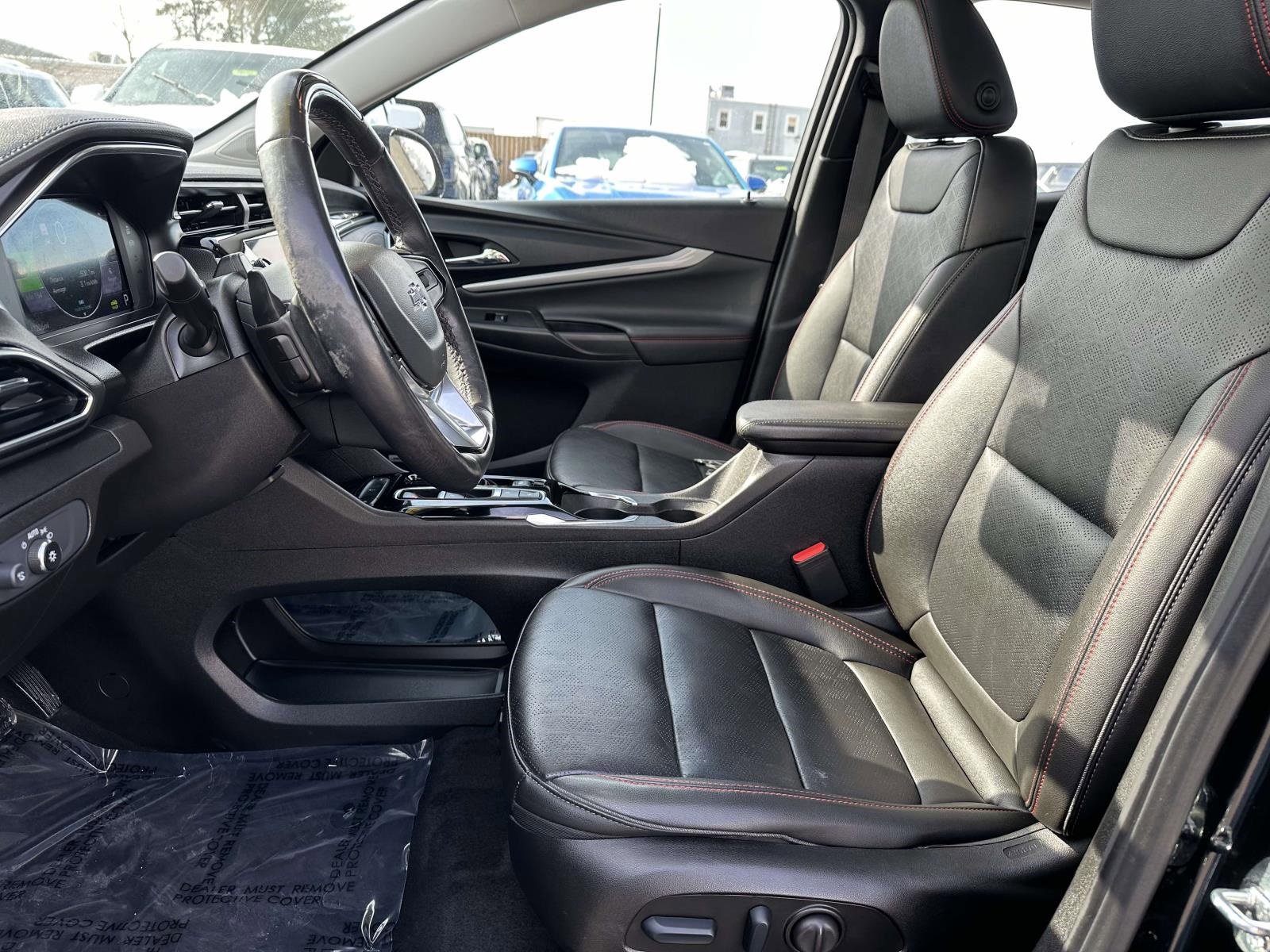 Used 2023 Chevrolet Bolt EUV Premier w/ Sun & Sound Package image 22