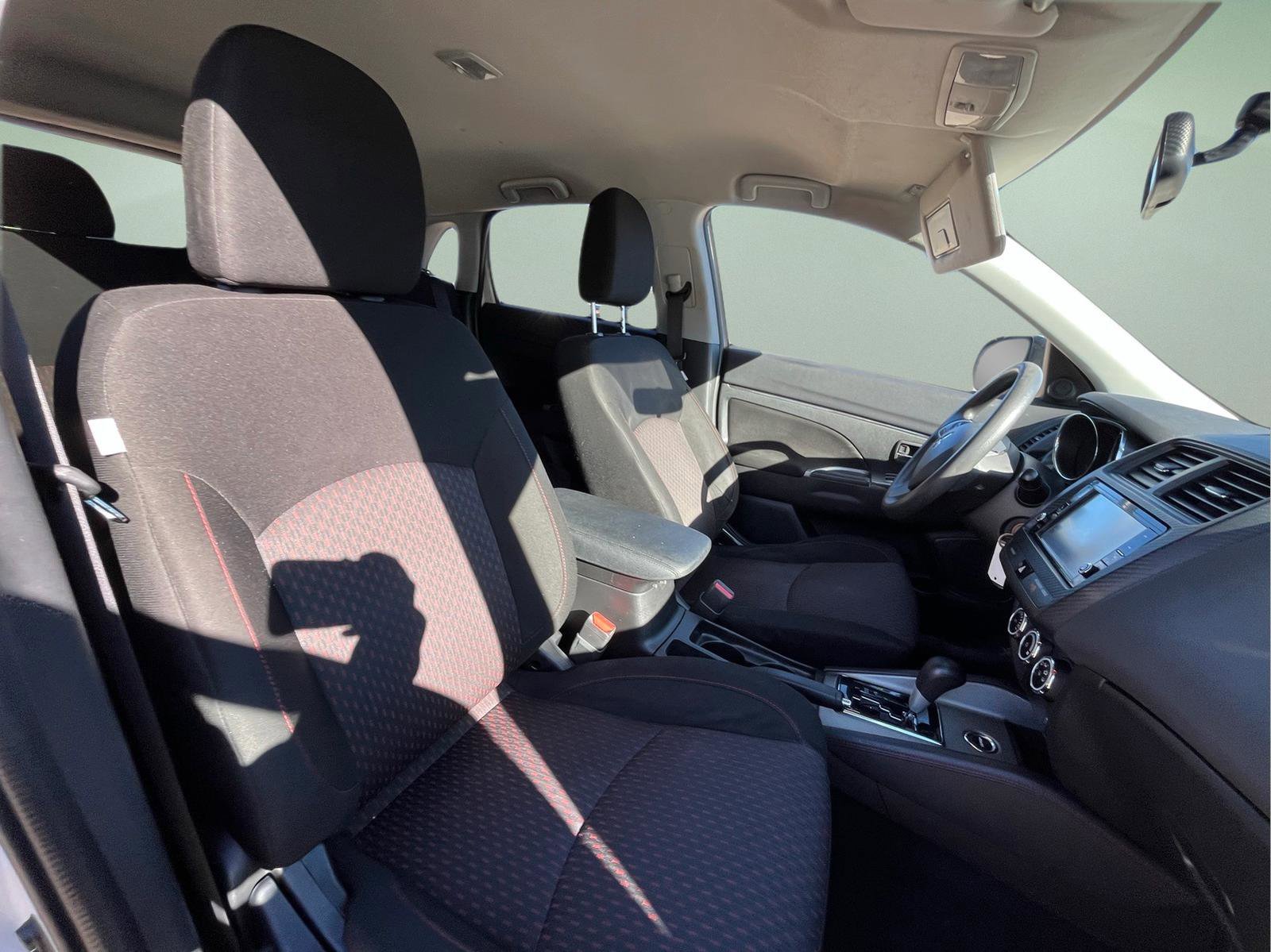 Used 2018 Mitsubishi Outlander Sport ES AWD/4WD image 31