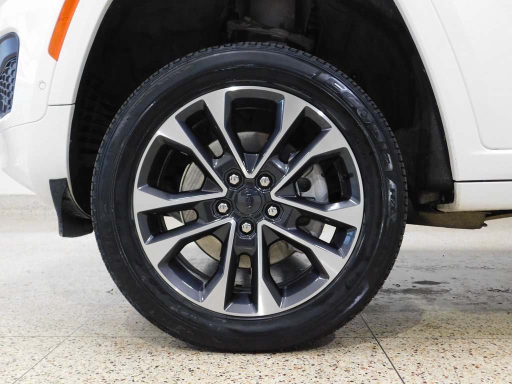 Used 2022 Jeep Grand Cherokee L Overland w/ Luxury Tech Group IV image 21