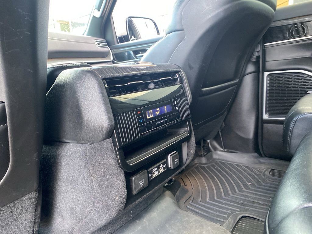 Used 2022 Jeep Wagoneer Series II AWD/4WD image 10