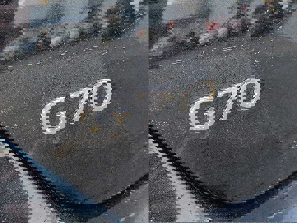 Used 2022 Genesis G70 3.3T image 10