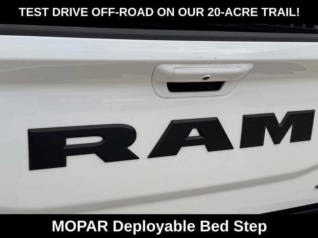 New 2026 RAM 2500 Laramie AWD/4WD image 37