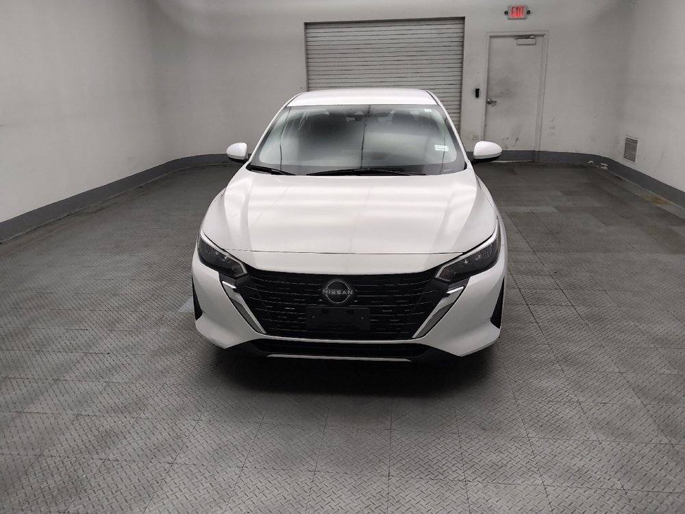 Used 2025 Nissan Sentra SV FWD image 15