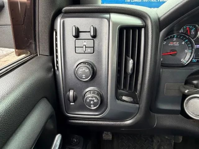 Used 2017 Chevrolet Silverado 1500 LT w/ All Star Edition image 12