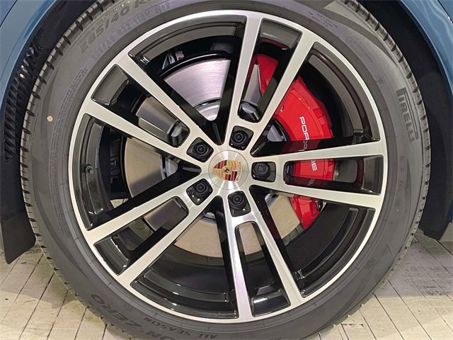 New 2026 Porsche Cayenne S image 12