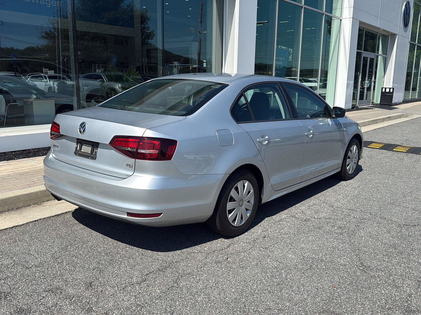 Used 2016 Volkswagen Jetta S FWD image 7