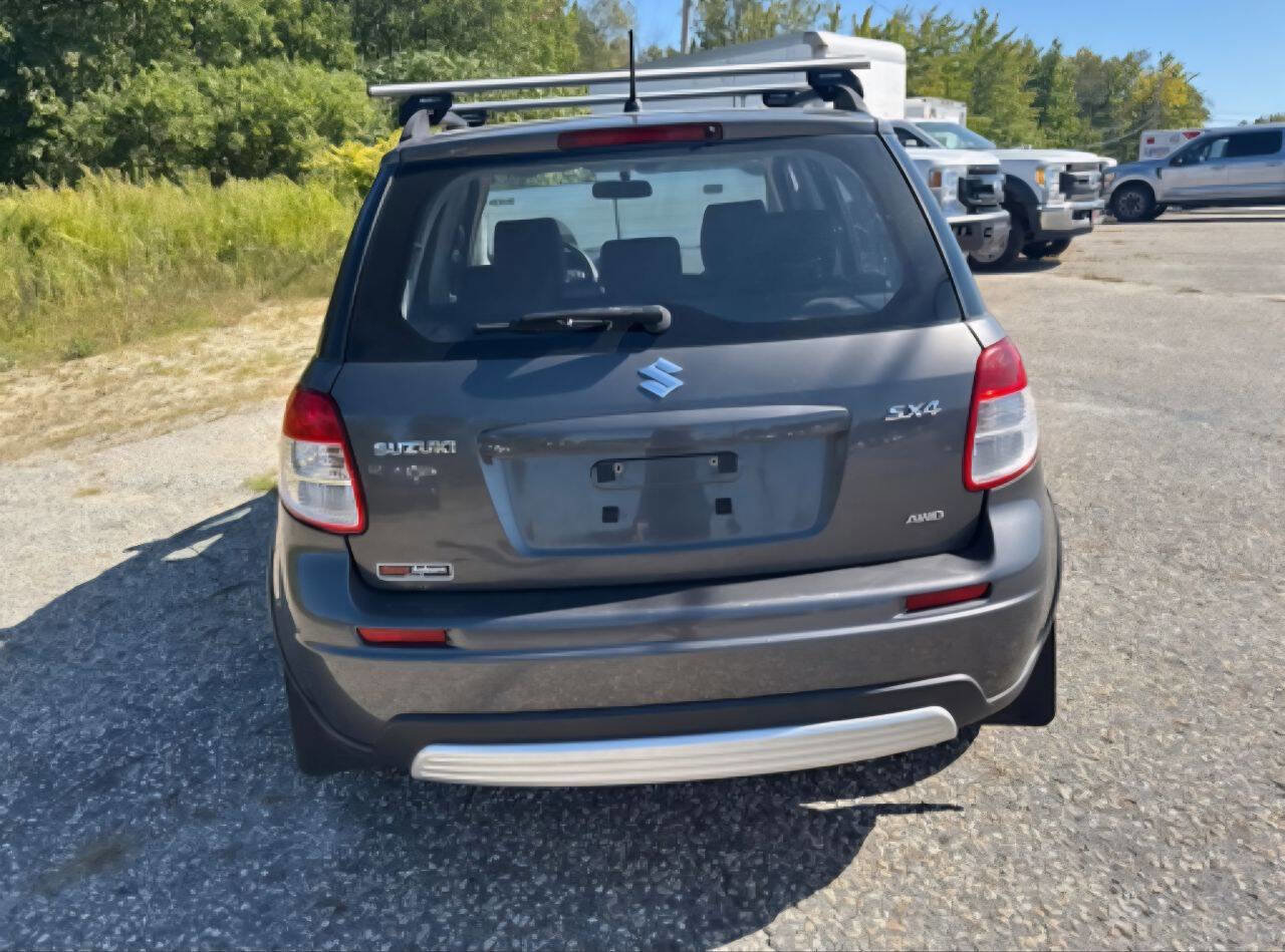 Used 2012 Suzuki SX4 AWD Hatchback image 6