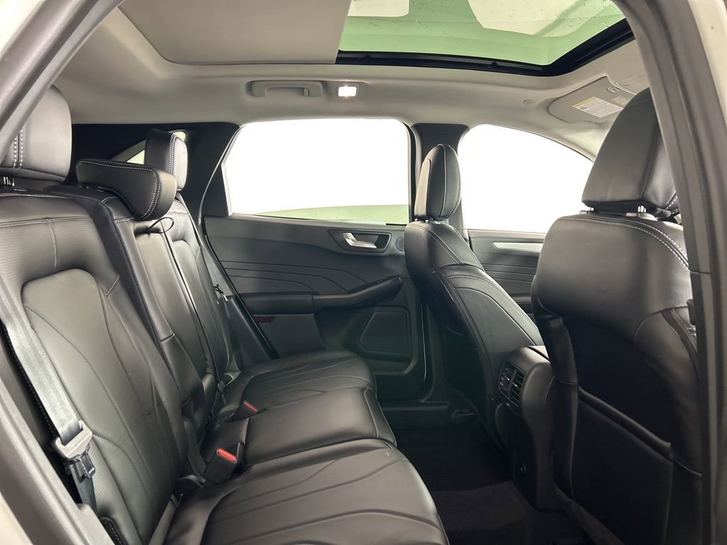New 2026 Ford Escape Platinum w/ Premium Technology Package image 31