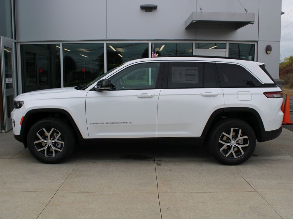 New 2025 Jeep Grand Cherokee Limited w/ Luxury Tech Group II image 6