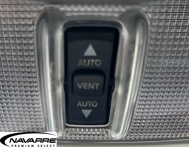 Used 2015 Jeep Compass High Altitude FWD image 29
